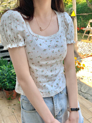 Small fresh flower bubble sleeve top