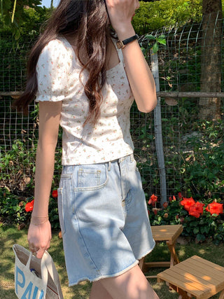 Small fresh flower bubble sleeve top