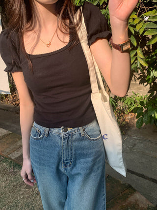 Small fresh flower bubble sleeve top