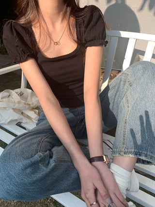 Small fresh flower bubble sleeve top