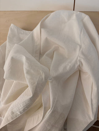 Round neck solid color waist lace top