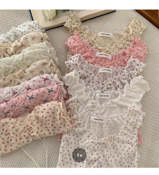 Floral graphic crop top