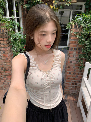 Floral graphic crop top