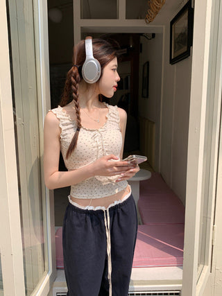 Floral graphic crop top