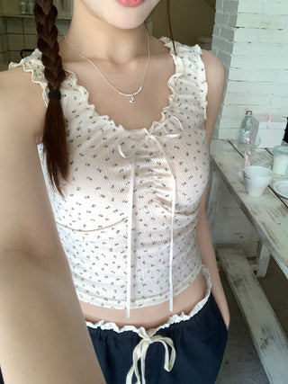 Floral graphic crop top