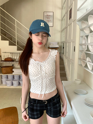 Floral graphic crop top