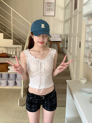 Floral graphic crop top