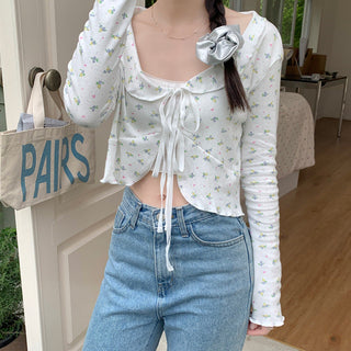 Lace lapel crop long-sleeved top