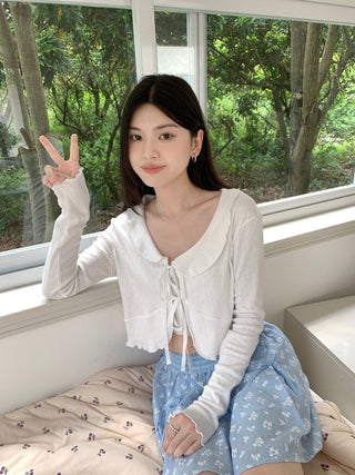 Lace lapel crop long-sleeved top