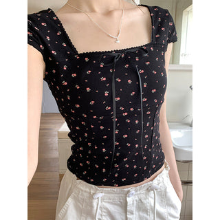 Sweet floral short-sleeved top
