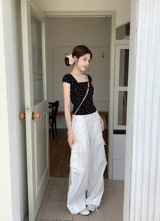 Sweet floral short-sleeved top