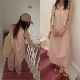Solid color sleeveless loose dress