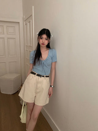 Short-sleeved lace crop top