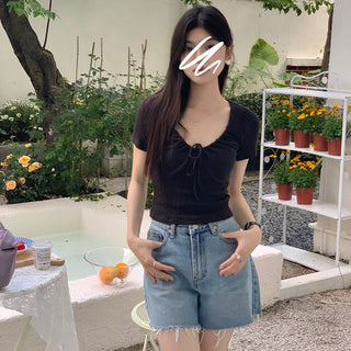 Short-sleeved lace crop top
