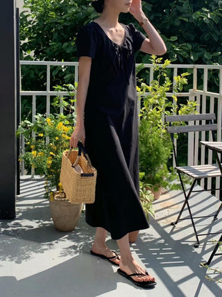 Round neck drawers lace dress