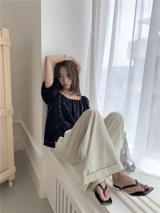 Loose floral pattern top