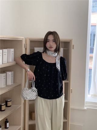 Loose floral pattern top