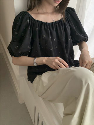 Loose floral pattern top