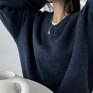 Loose V-neck knitted sweater