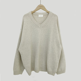 Loose V-neck knitted sweater