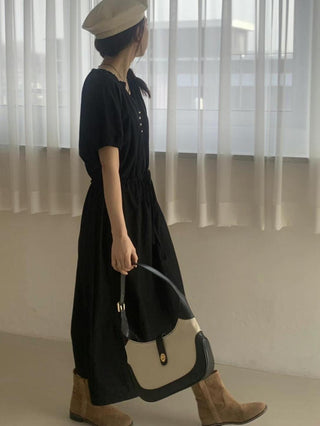 Semi-opening drawstring dress