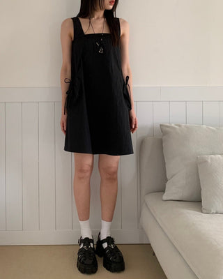 U-collar loose sporty dress