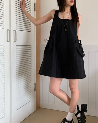 U-collar loose sporty dress