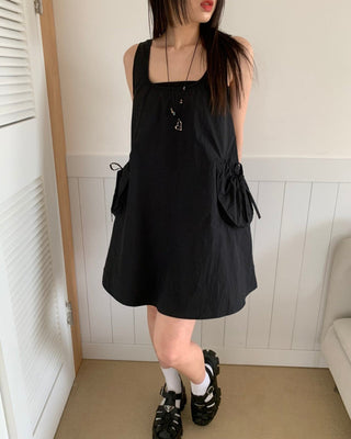 U-collar loose sporty dress