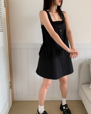 U-collar loose sporty dress