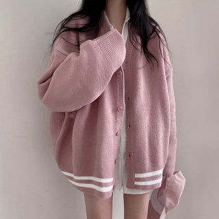 Oversized long -sleeved knitted cardigan