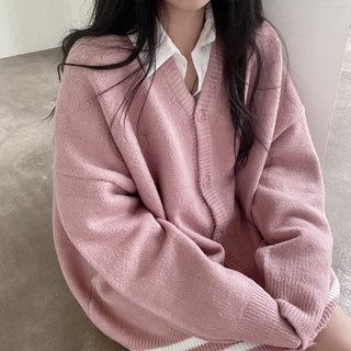 Oversized long -sleeved knitted cardigan