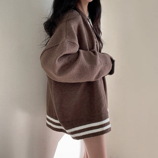 Oversized long -sleeved knitted cardigan
