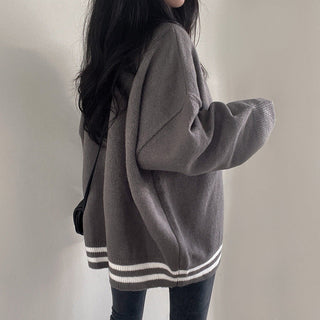 Oversized long -sleeved knitted cardigan