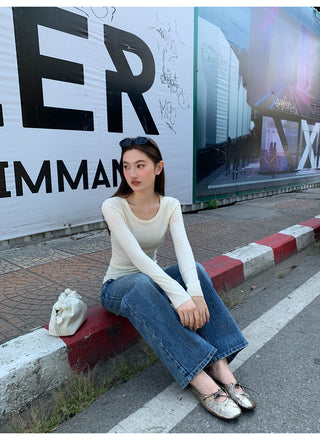 White wide-leg jeans
