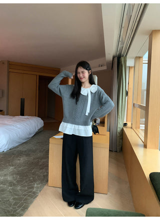 Pleated bootcut pants