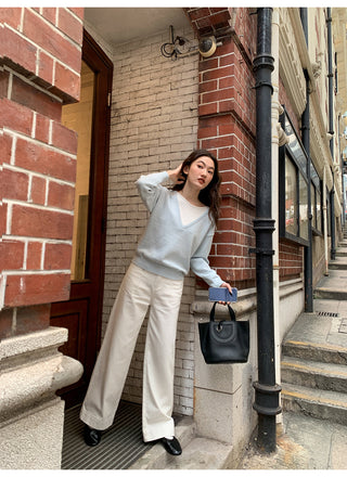 White straight jeans