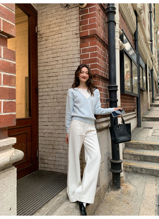 White straight jeans