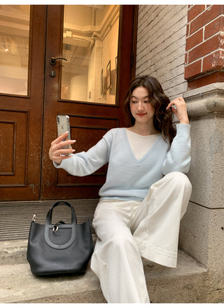 White straight jeans
