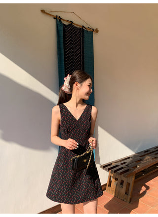 V-neck slim vest dress