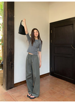 Wide leg trousers