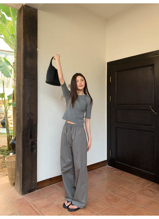 Wide leg trousers