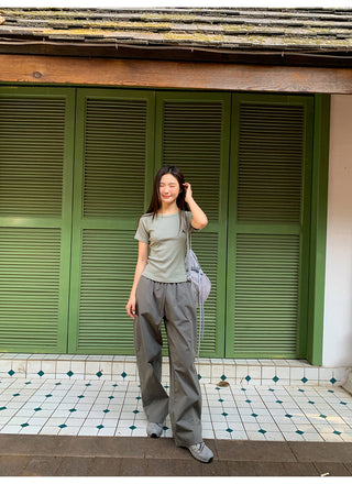 Wide leg trousers