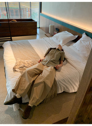 Pleated lantern pants
