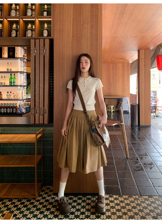 Pleated A-line skirt