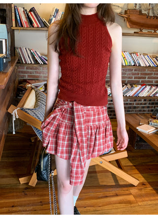 Twisted halter knit vest