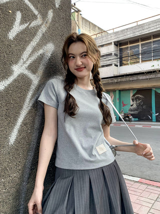 Letter shoulder tee
