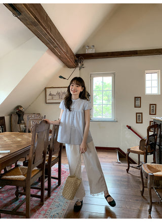 Stand collar pleated blouse