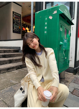 Contrast knit cardigan