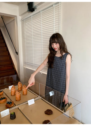 V-back plaid dress