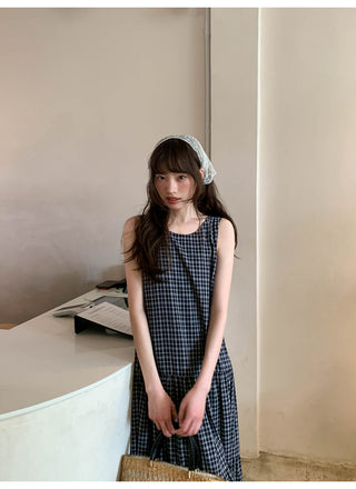 V-back plaid dress